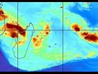 A l'Est, la dépression se rapproche et à l'Ouest Irina est redevenue une tempête tropicale modérée - reunion