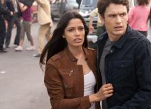 La Planète des singes : les origines - Freida Pinto et James Franco - cinema reunion 974