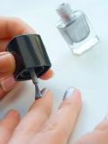 Du vernis à ongles longue durée Du vernis à ongles longue durée