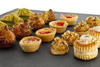 Des petits fours dorées Des petits fours dorées