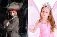 Les enfants se déguisent pour le carnaval Les enfants se déguisent pour le carnaval