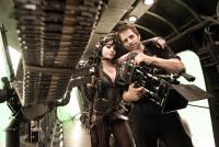 Sucker Punch : Vanessa Hudgens et Zack Snyder Sucker Punch : Vanessa Hudgens et Zack Snyder