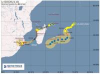 Systèmes dépressionnaires à 990 Km et 1480 Km de la Réunion