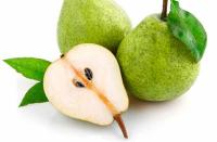 La poire : de l'eau et des vitamines La poire : de l'eau et des vitamines