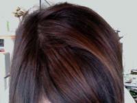 Comment camoufler la repousse des cheveux colorés ? Comment camoufler la repousse des cheveux colorés ?