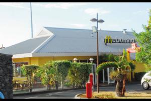 McDo veut la fermeture de Quick McDo veut la fermeture de Quick