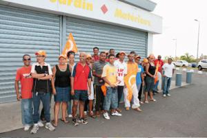 Grève au Weldom du Port Grève au Weldom du Port