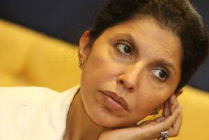 Nassimah Dindar plaide pour l'emploi à domicile Nassimah Dindar plaide pour l'emploi à domicile