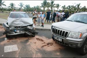 Crise d'épilepsie au volant, accident au tournant Crise d'épilepsie au volant, accident au tournant