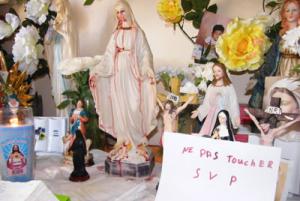 Vierge ''miraculeuse'' : ''Je ne reçois pas aujourd'hui'' Vierge ''miraculeuse'' : ''Je ne reçois pas aujourd'hui''