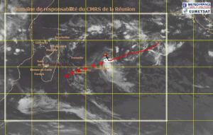 Cherono se rapproche de la Réunion et  l'île Rodrigues est menacée