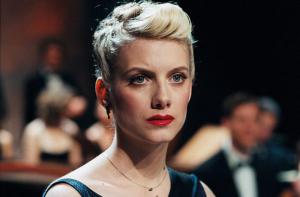 Requiem pour une tueuse : Melanie Laurent - Lucrèce est une tueuse à gage Requiem pour une tueuse : Melanie Laurent - Lucrèce est une tueuse à gage