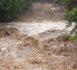 Ste-Anne : Une ravine en crue emporte plusieurs véhicules