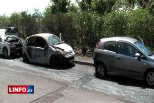 Trois voitures parties en fumée à Saint Pierre 