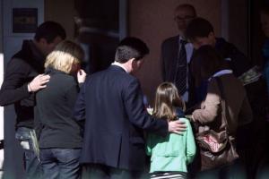 Accident d'autocar : deuil national en Belgique, arrivée des premiers enfants survivants Accident d'autocar : deuil national en Belgique, arrivée des premiers enfants survivants