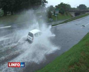 La Réunion en vigilance fortes pluies jusqu'à 17 heures La Réunion en vigilance fortes pluies jusqu'à 17 heures