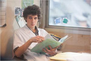 ''Hippocrate'' n'est pas ''Dr House''... ''Hippocrate'' n'est pas ''Dr House''...