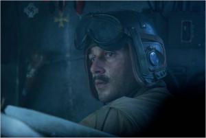 Shia Labeouf s'automutile pour jouer dans "Fury"
- Shia LaBeouf s'automutile pour jouer dans ''Fury'' Shia Labeouf s'automutile pour jouer dans "Fury"
- Shia LaBeouf s'automutile pour jouer dans ''Fury''