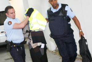 Une disciple de Verbard enceinte en prison Une disciple de Verbard enceinte en prison