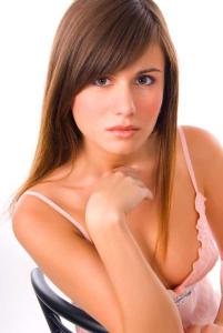 Utiliser le fer à lisser sans abîmer ses cheveux Utiliser le fer à lisser sans abîmer ses cheveux