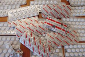 15 000 cachets d'Artane découverts dans la valise d'une lycéenne de 15 ans 15 000 cachets d'Artane découverts dans la valise d'une lycéenne de 15 ans